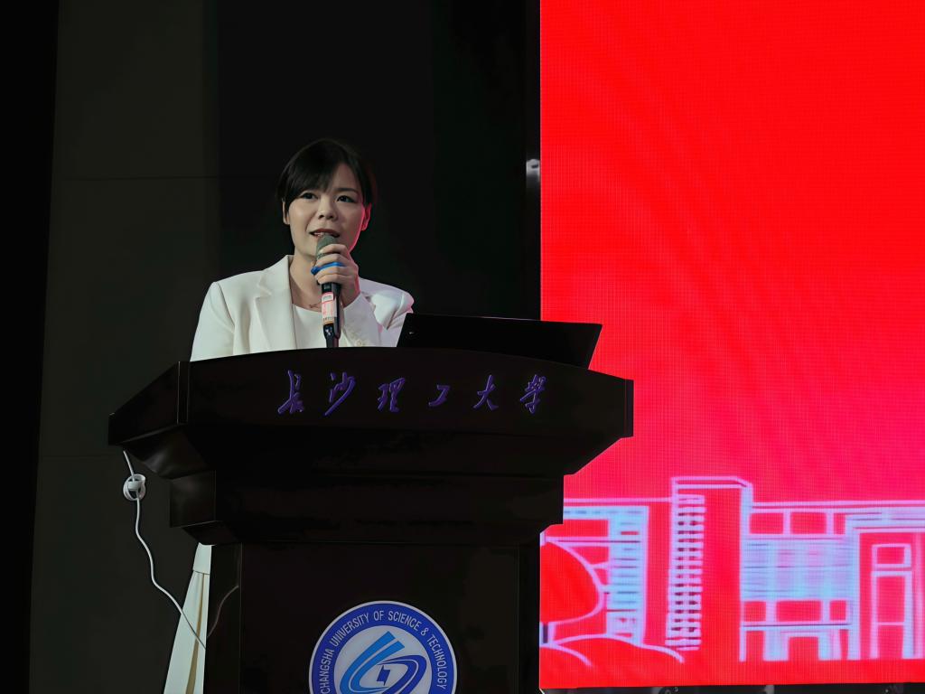 E8CC